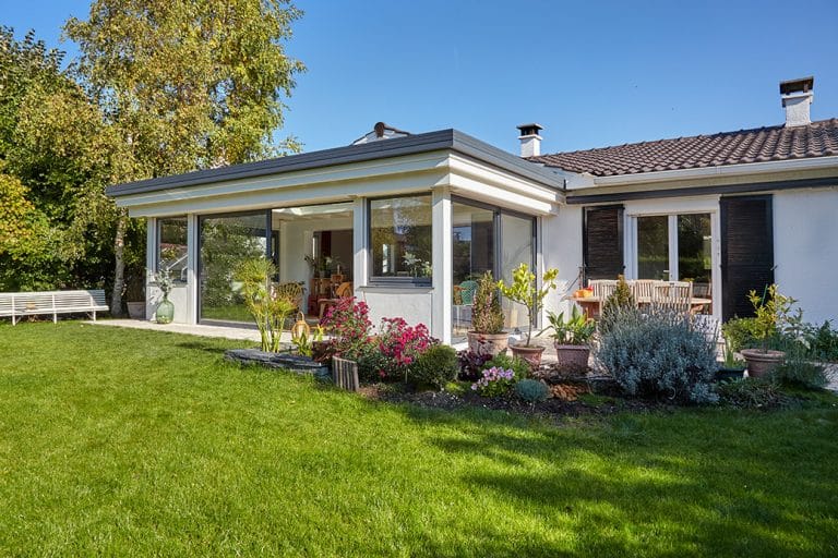 Une véranda pour profiter de son jardin toute l’année