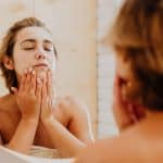Comment concevoir une salle de bain au design épuré ?
