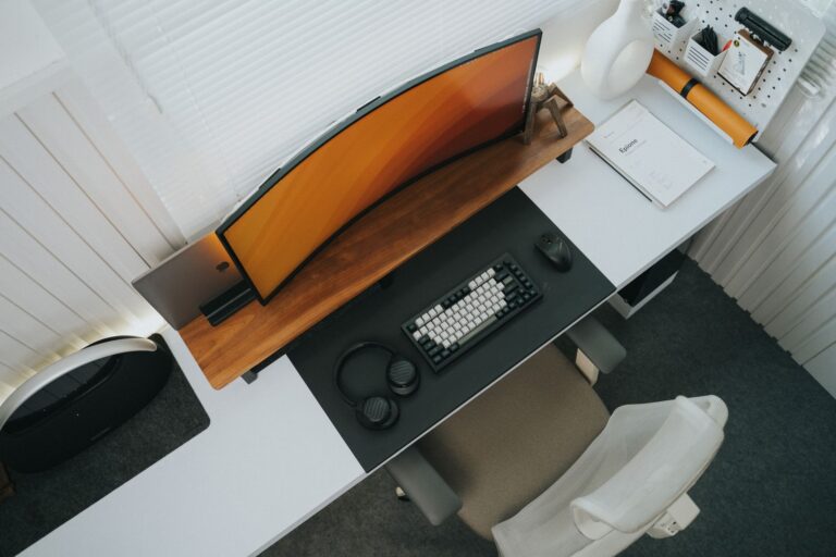 Comment moderniser un bureau classique et intemporel ?
