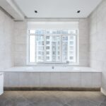 Comment créer une salle de bain au design épuré ?