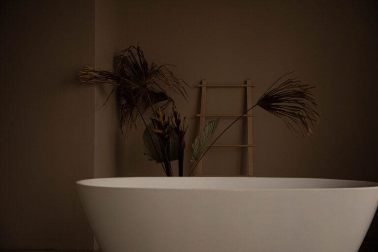 Comment créer une salle de bain naturelle et apaisante ?