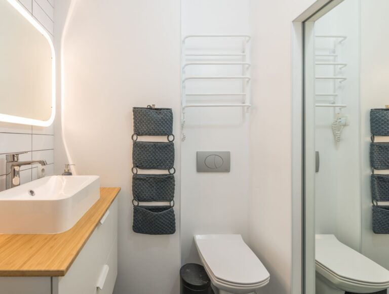 Comment concevoir une salle de bain contemporaine et éco-responsable ?