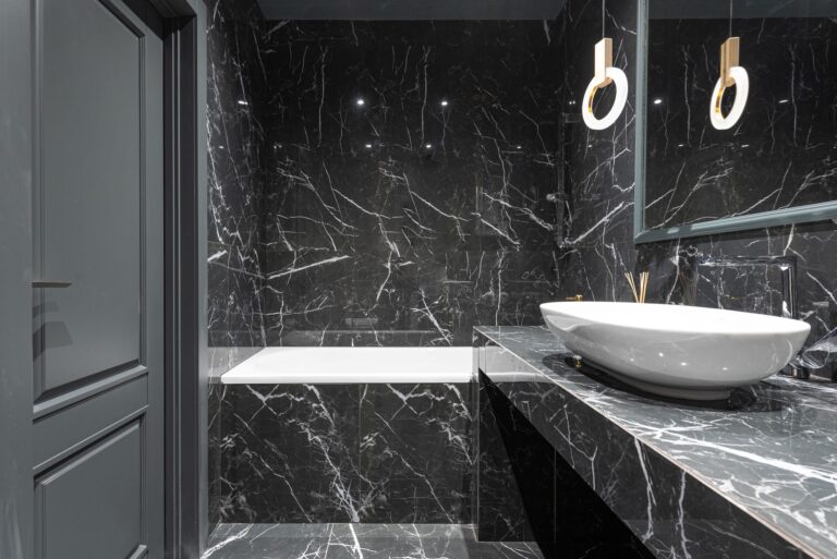 Comment créer une salle de bain chic et sophistiquée ?